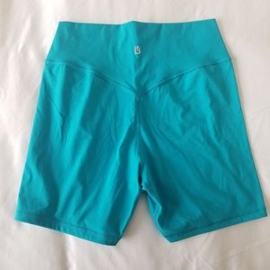 BuffBunny LIVE 5in Shorts